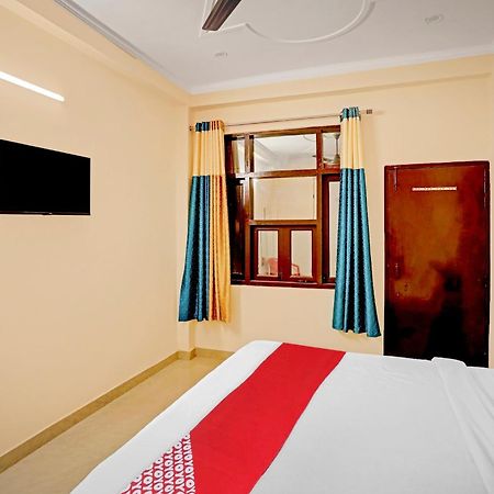 Hotel O Pari Hotel Ghaziabad Exterior photo